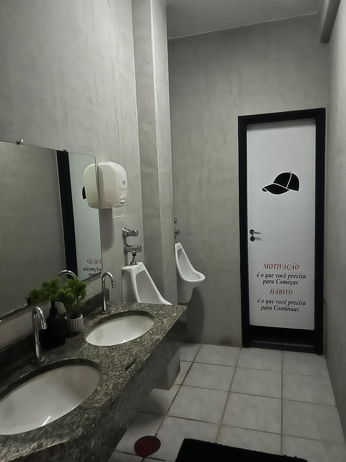 Banheiro masculino